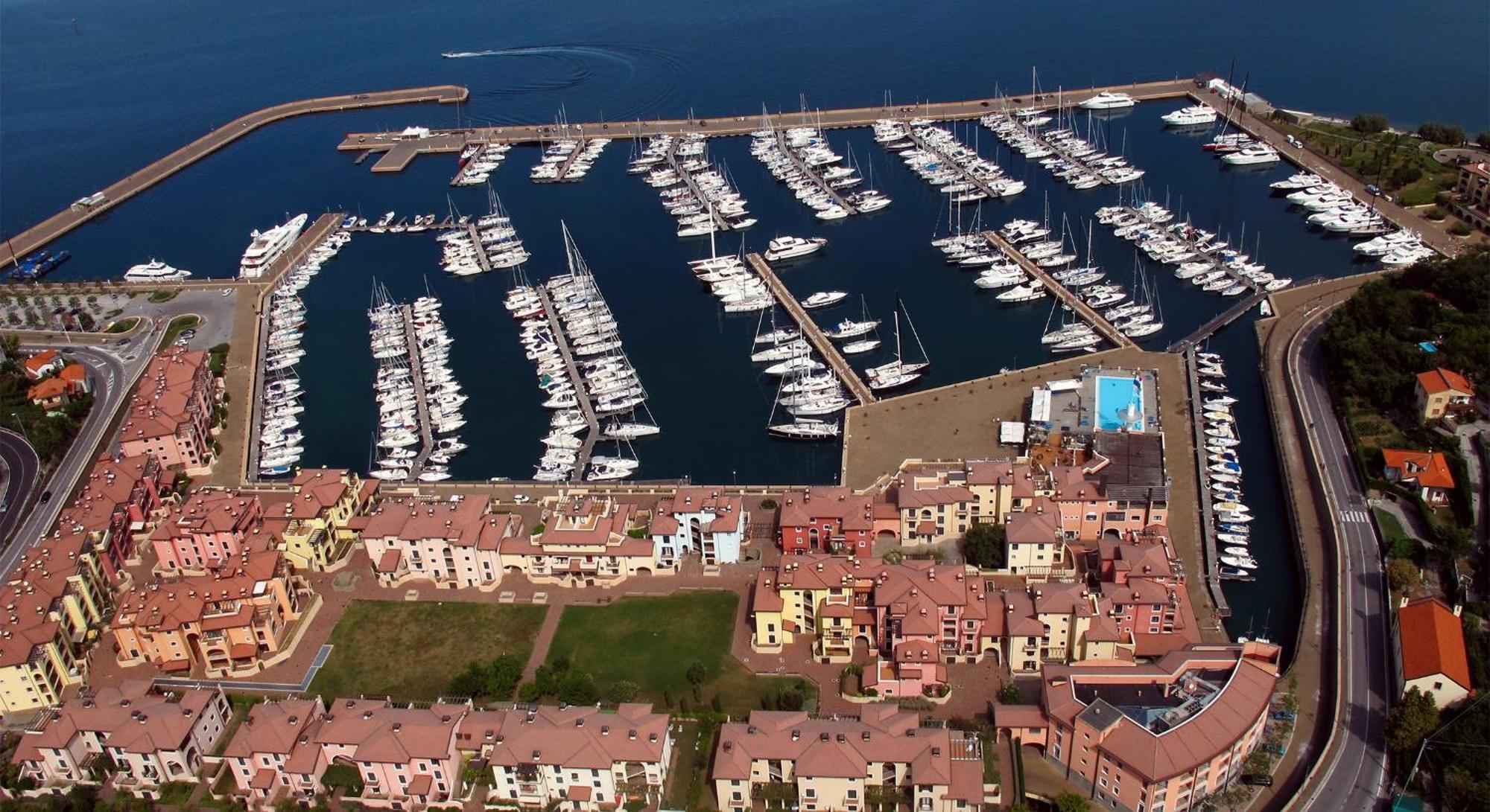 Apartment Aurelia Muggia Exterior photo